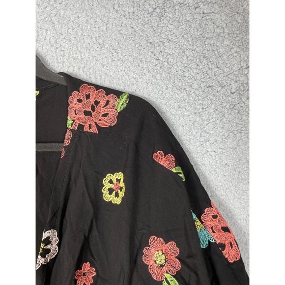 Torrid Womens Plus Size 2/3 Floral Fringe Floral Embroidered Kimono - Picture 5 of 10